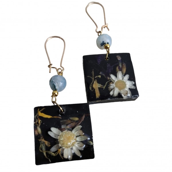Σκουλαρίκια χειροποίητα με αποξηραμένα λουλούδια