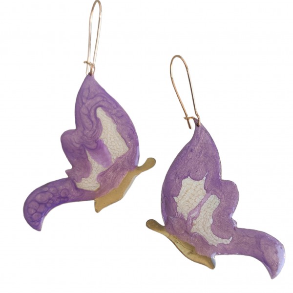 Μωβ πεταλούδες σκουλαρίκια