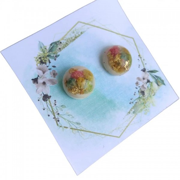 Σκουλαρίκια με αποξηραμένη γυψοφύλλη