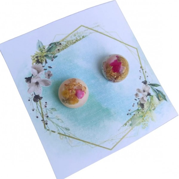 Σκουλαρίκια με αποξηραμένη γυψοφύλλη