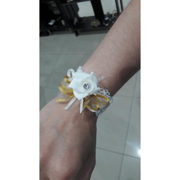 Bachelor bracelet white rose