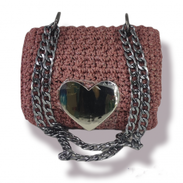 Χειροποίητο πλεκτό τσαντάκι  σε χρώμα ροζ με βεραμάν φόδρα.