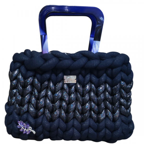 Marshmallow χειροποίητη τσάντα σε μπλε navy νήμα και μπλε ηλεκτρικ snake skin δερματίνη 