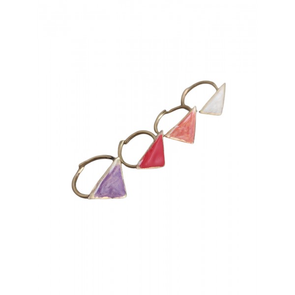 Δαχτυλίδι τρίγωνο